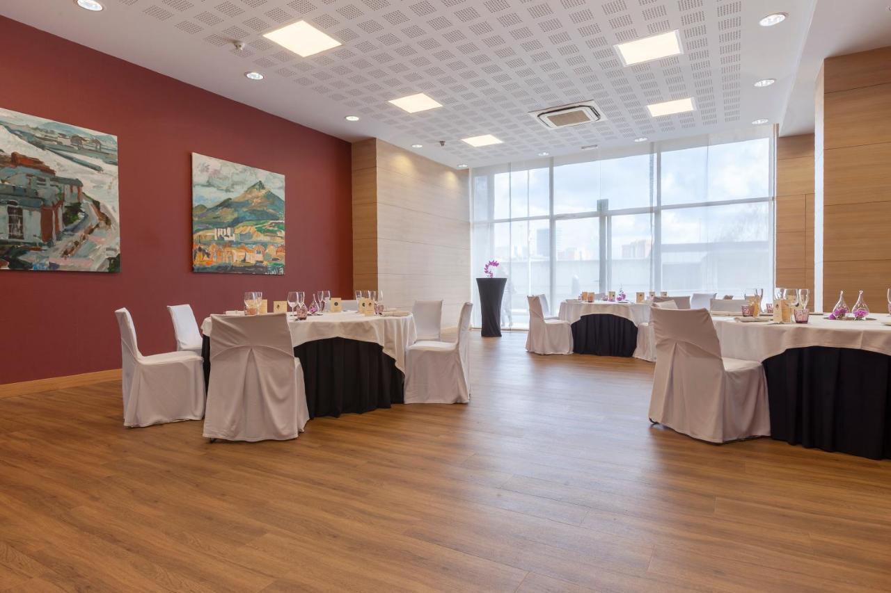 Hotel Puerta De Bilbao Barakaldo Exteriér fotografie
