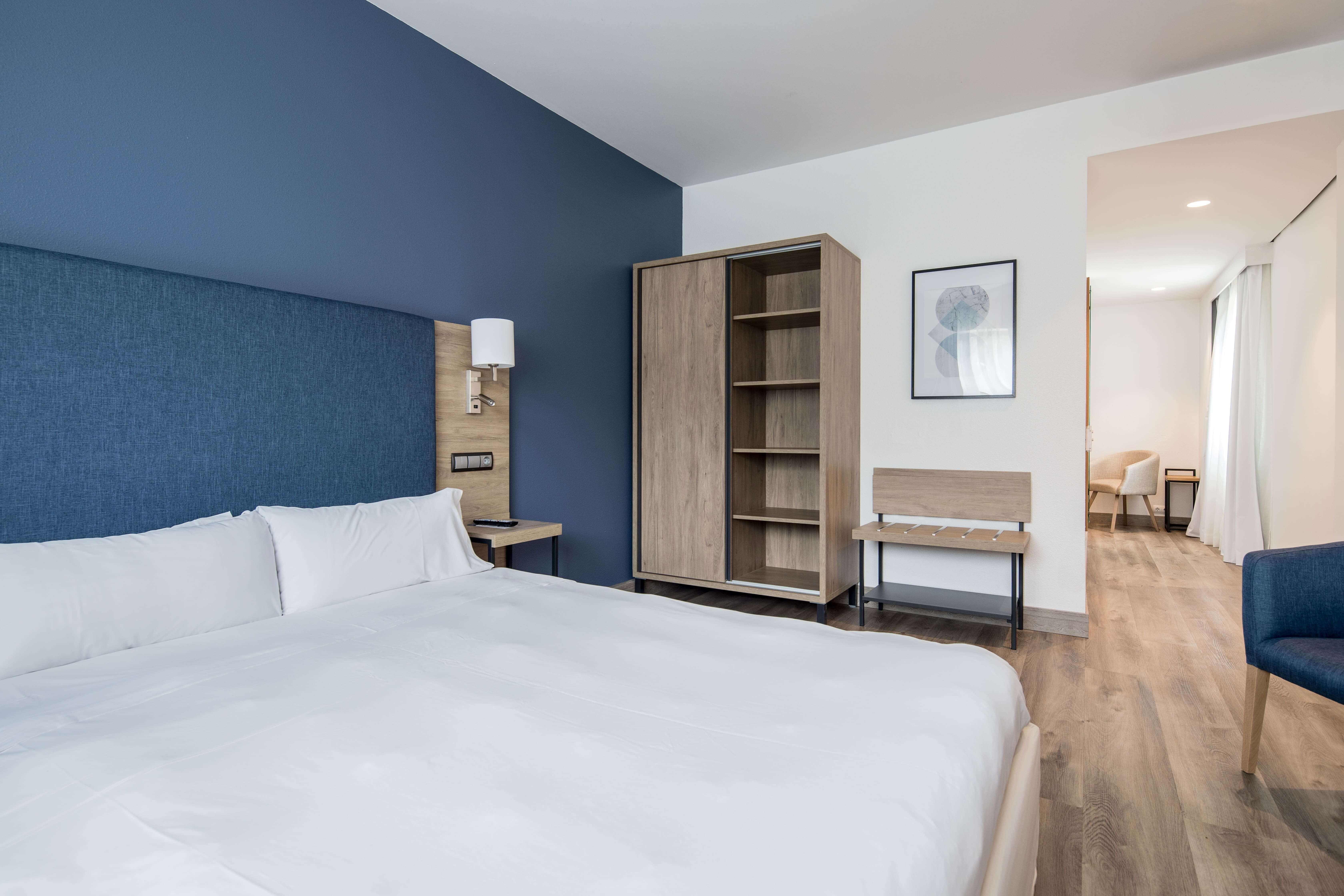Hotel Puerta De Bilbao Barakaldo Exteriér fotografie