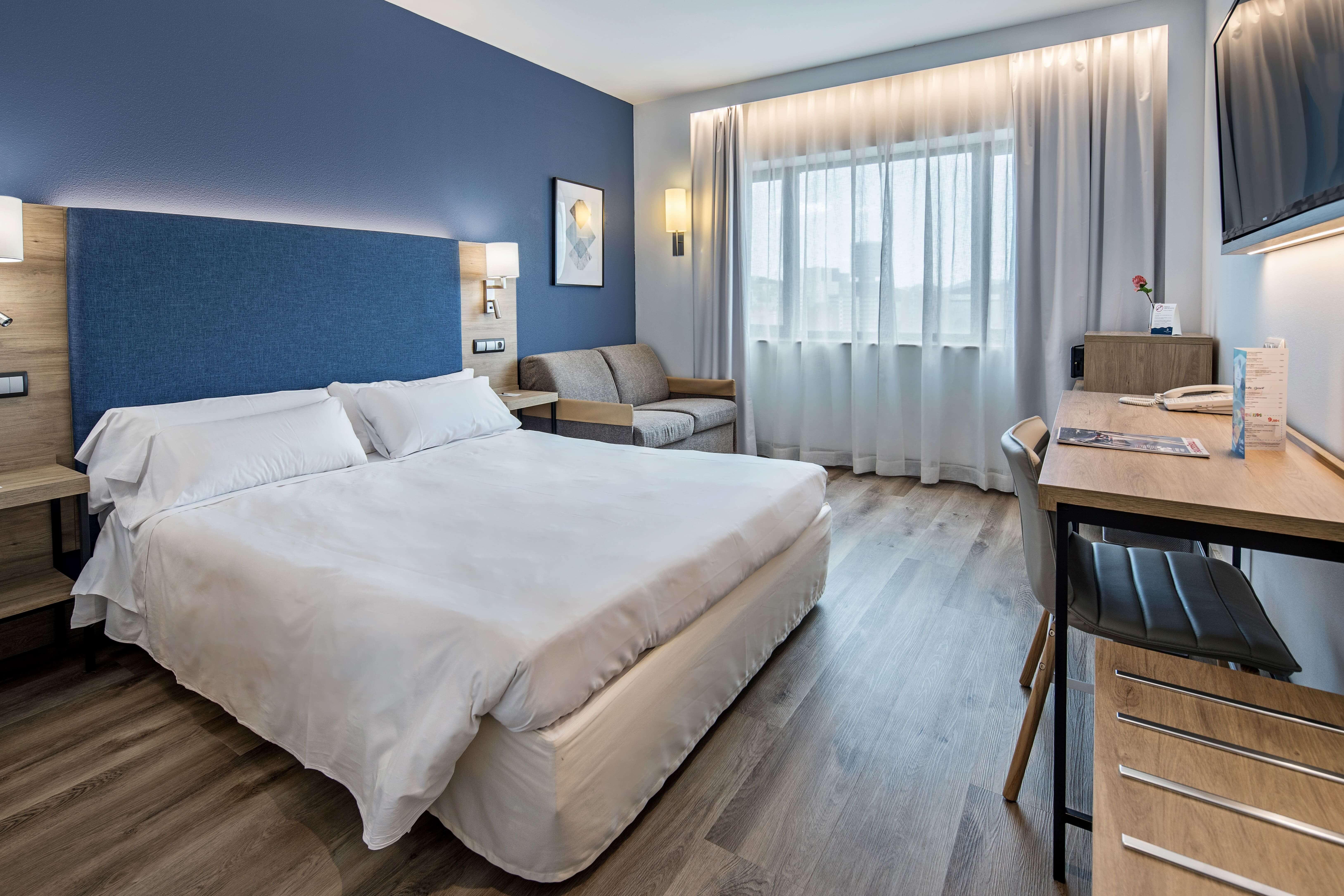 Hotel Puerta De Bilbao Barakaldo Exteriér fotografie
